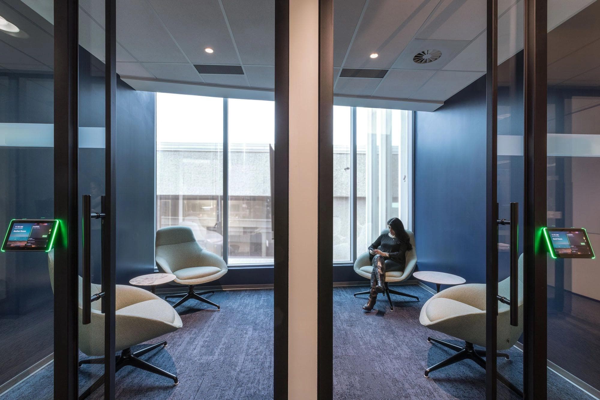 Robert Allan Ltd. Office in Vancouver - Design and Build Project by Aura