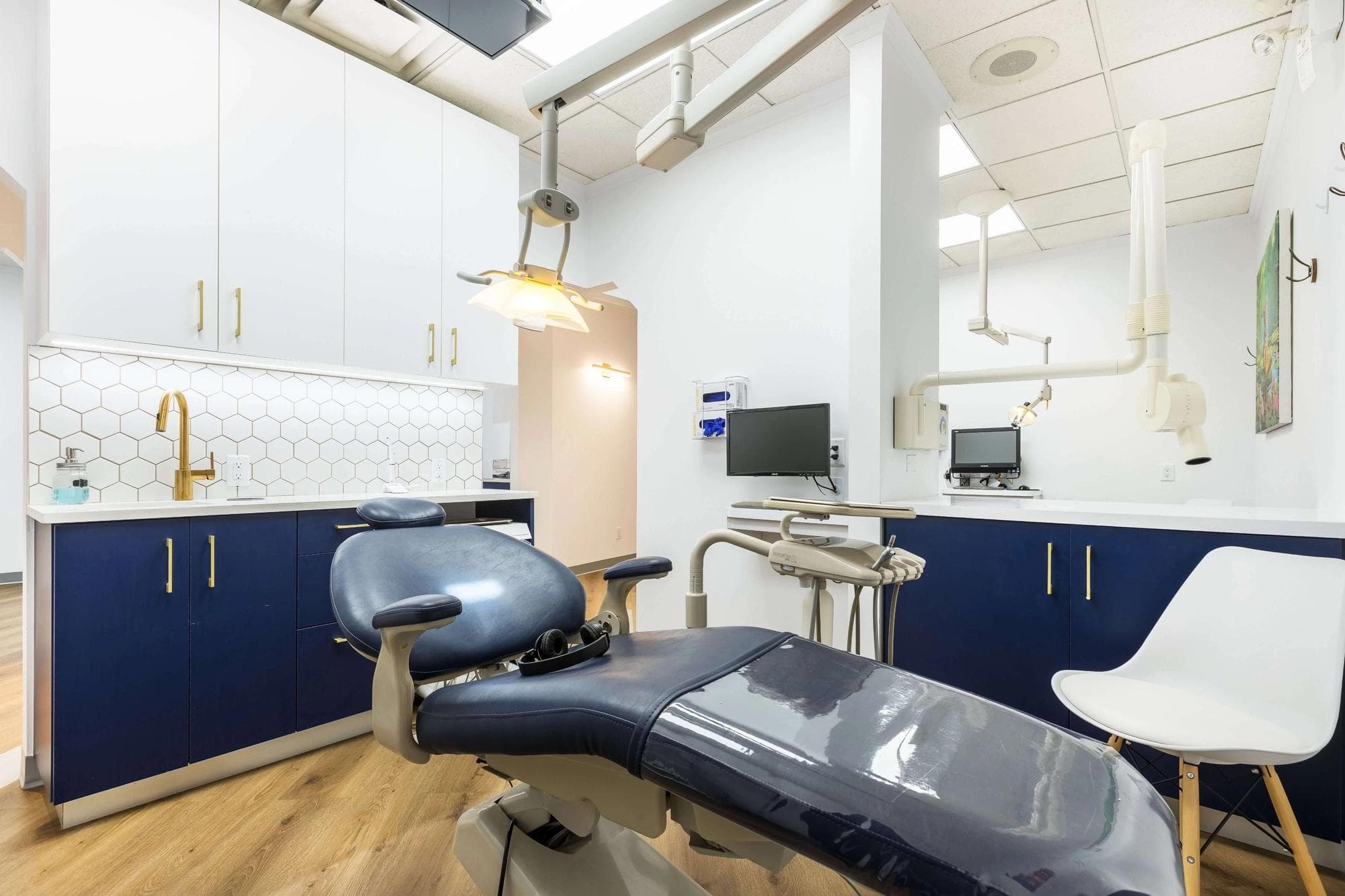 Westgate Dental Clinic - Design and Build Project by Aura