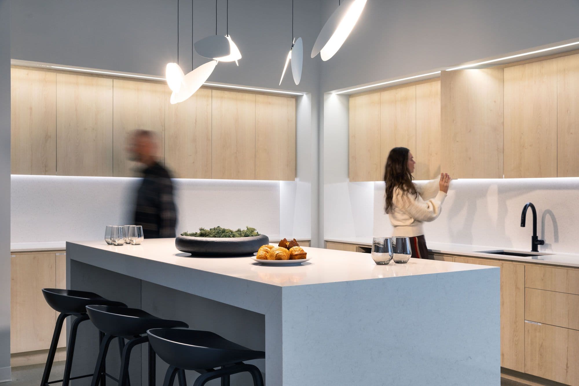 Travelers Financial Group Office - Design & Build Project by Aura