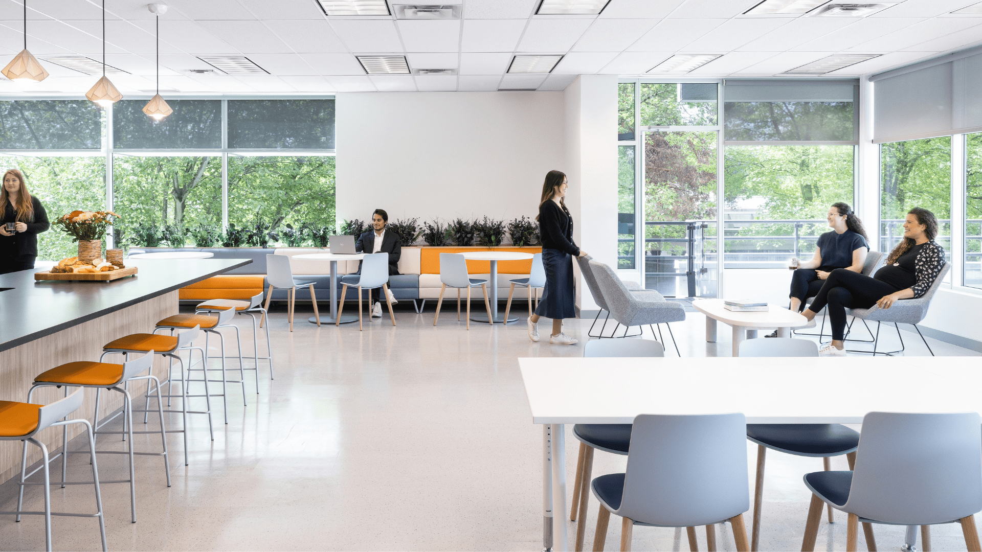 Aura Office | Boosting Workplace Productivity with Strategic Workspace Investments